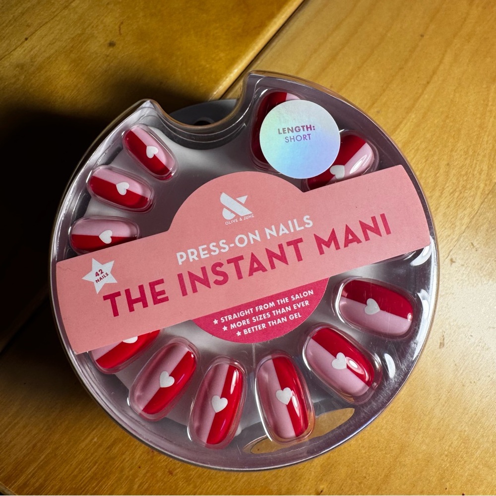 Olive & June Limited Edition Valentine’s Day Press on Nails